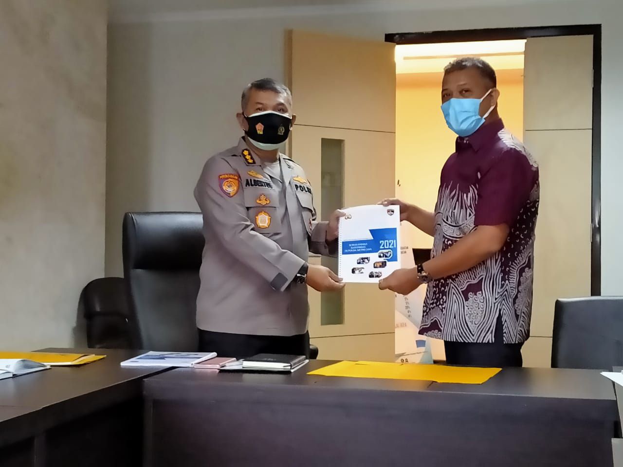 Software image and text block