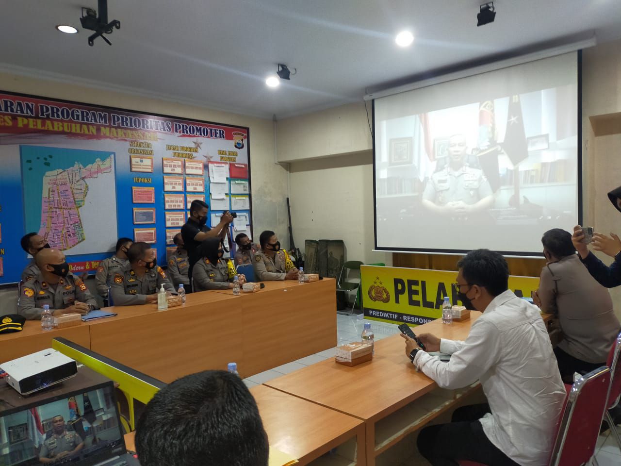 Software image and text block