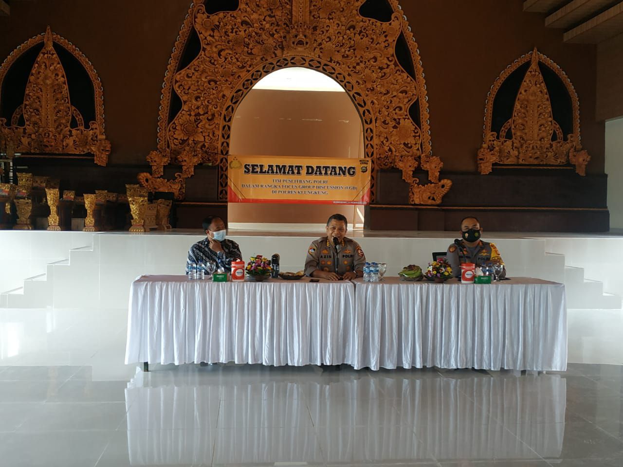 Software image and text block